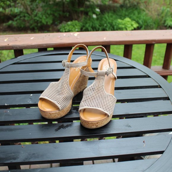 Franco Sarto Clinton 2 Platform Wedge Sandals size 7 - Picture 14 of 15